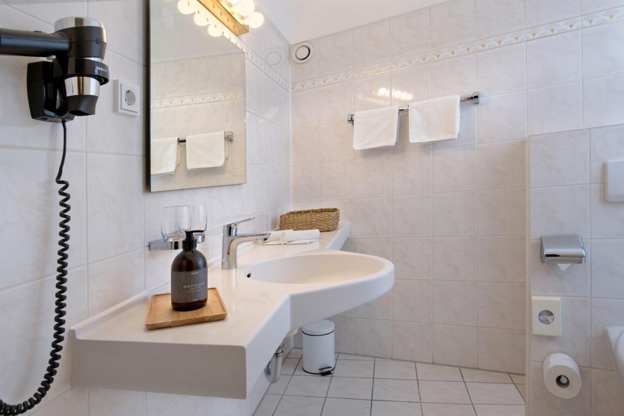 Hotel Rotkreuzplatz Мюнхен Экстерьер фото